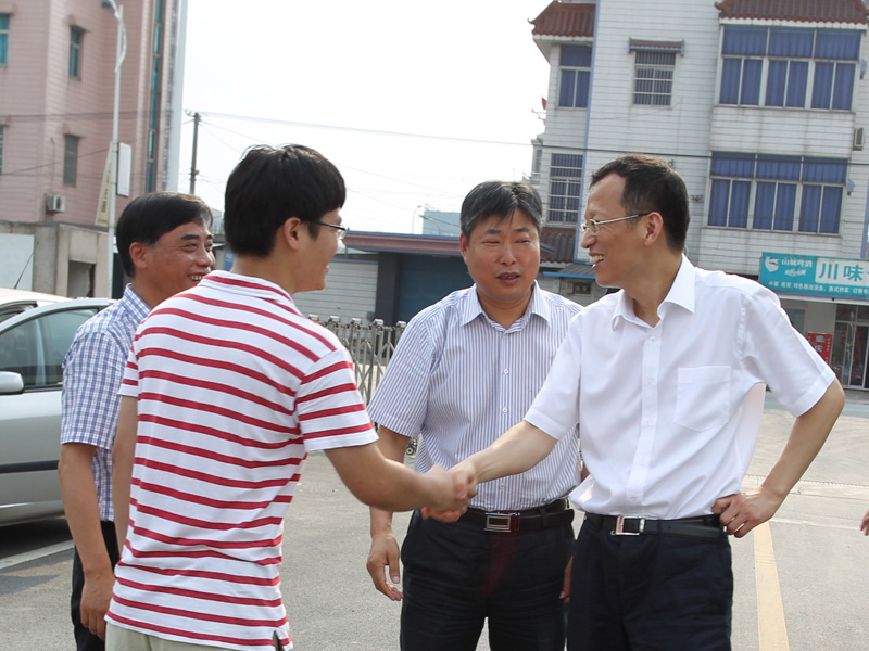 錦盛發(fā)展近20年來(lái)，得到了各級(jí)領(lǐng)導(dǎo)和政府部門的關(guān)心和支持